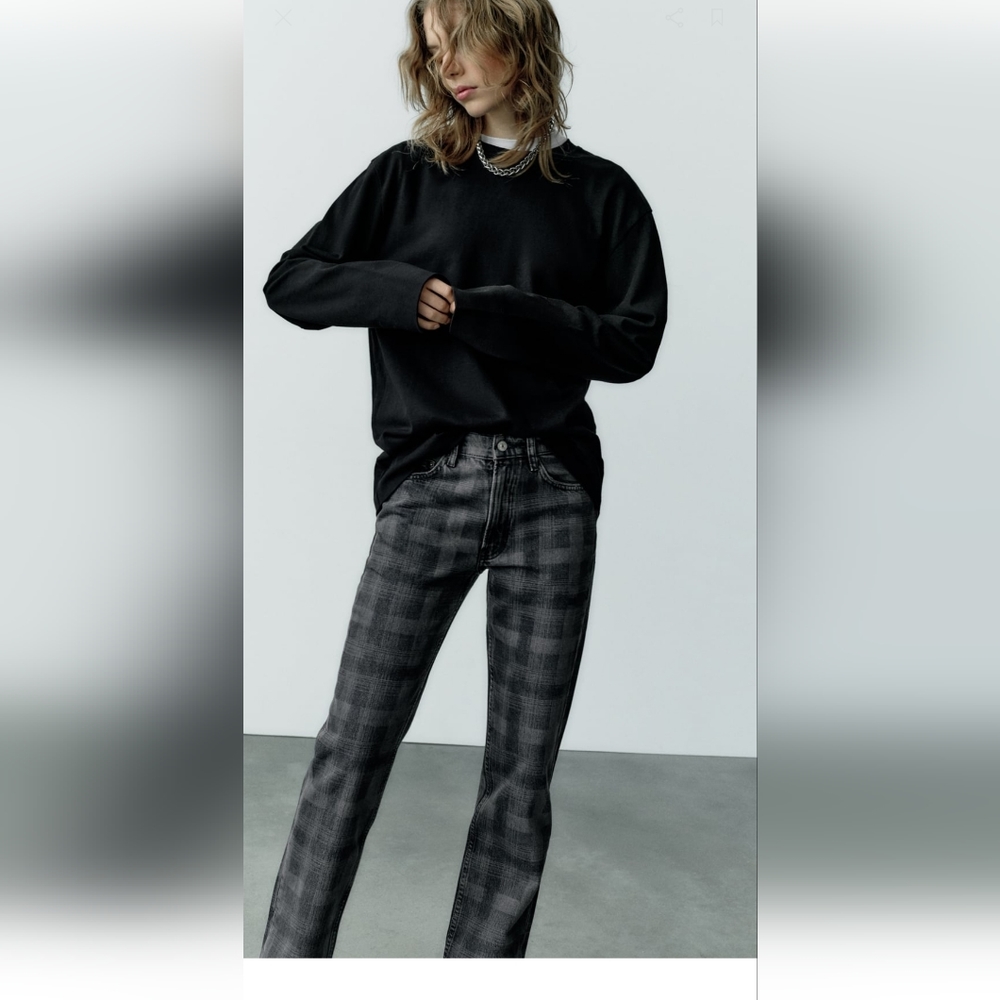 BNWT! Zara Printed mid waist straight cut jeans
